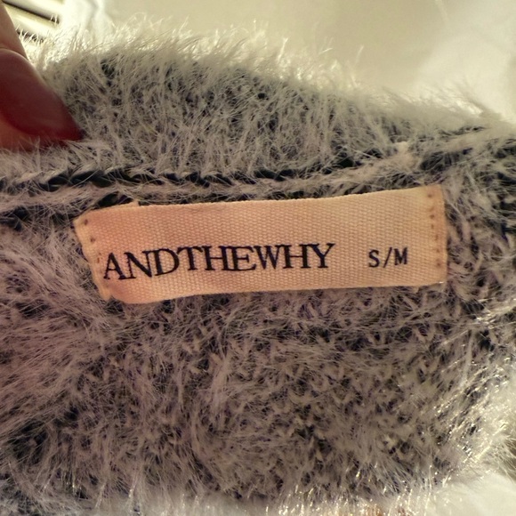 Andthewhy Black and White Spotted Oversized Sweater - Picture 4 of 6